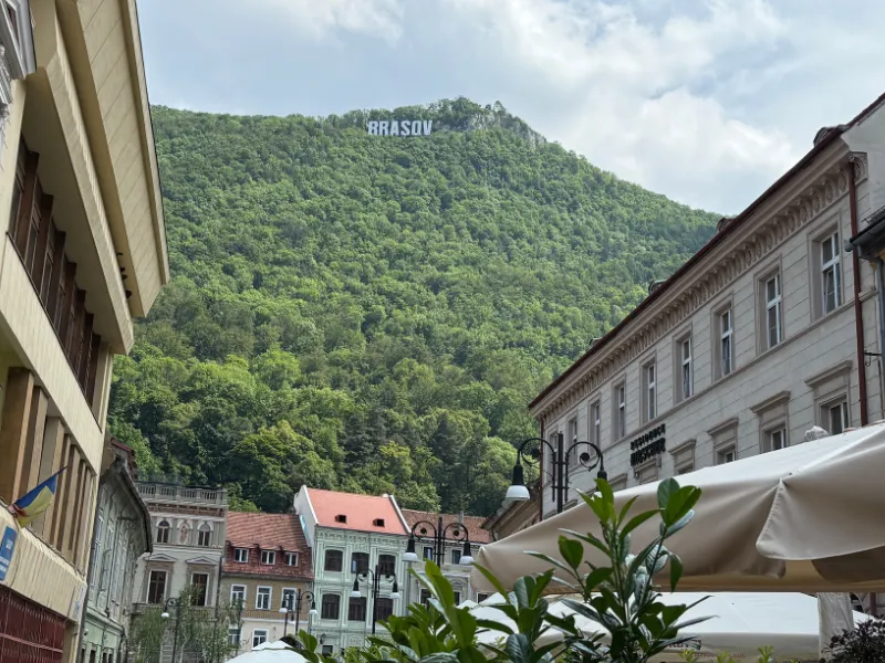 مغامرتي في رومانيا 2025: رحلتي من صخب بوخارست إلى أسرار جبال الكاربات 9 مغامرتي في رومانيا 2025: رحلتي من صخب بوخارست إلى أسرار جبال الكاربات - رحلاتي